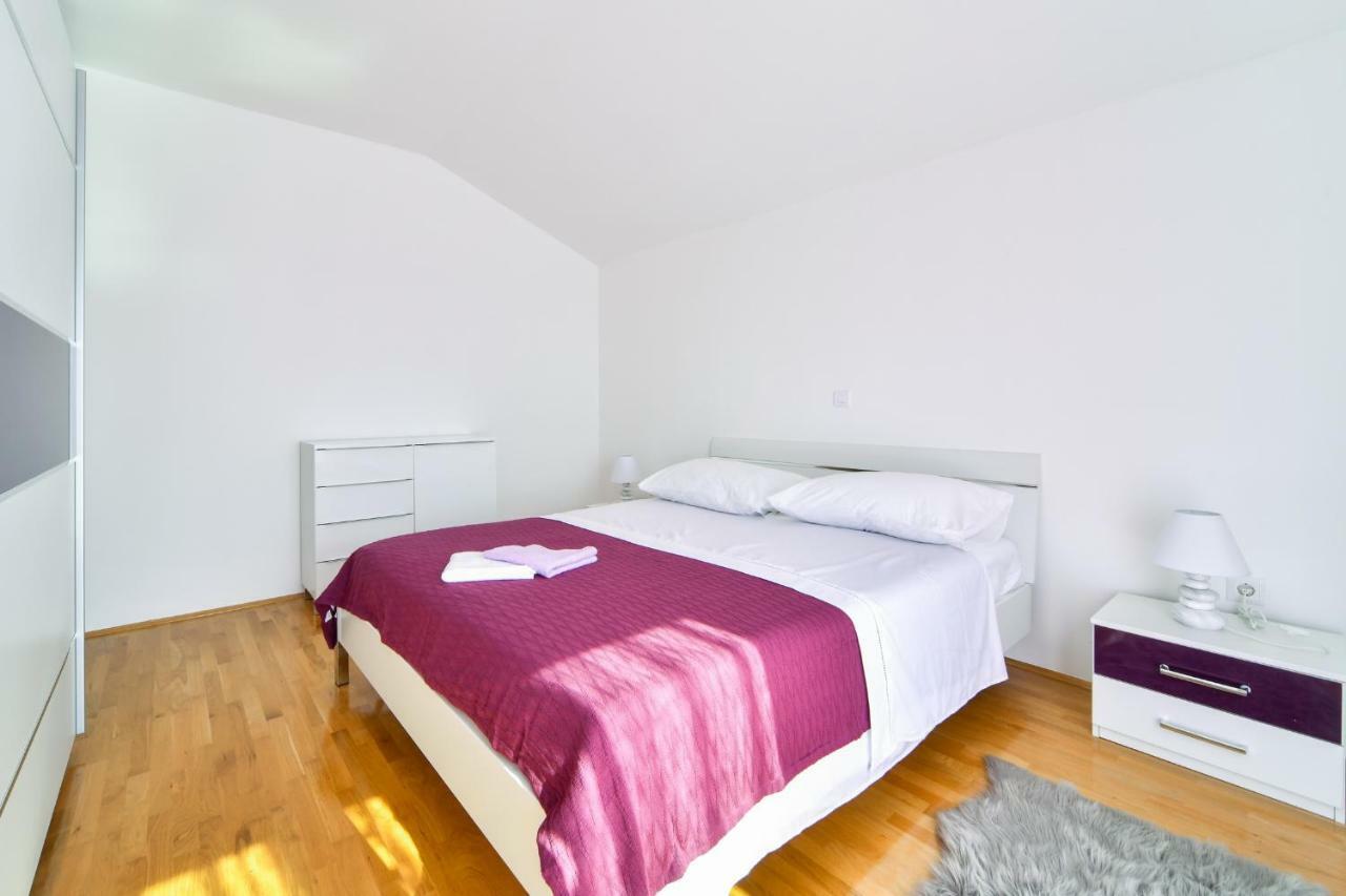 Apartman Novokmet-Crno Hotell Zadar Eksteriør bilde